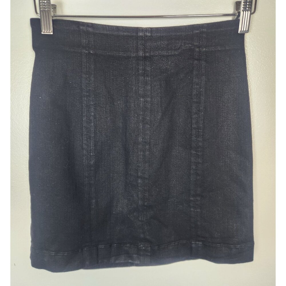 Vetta Women's Sz. 4 Black Denim Mini Skirt W/ Side Pockets